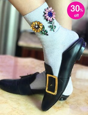 2차 입고! 즉발송! (소량)30% Sale  ! ( \12000-15000원대 양말) 전체적으로 펄이 들어간 얄말로 포인트로 신기좋아요^^ European cubic  luxury  socks  accessories. 7종류 서비스품목!